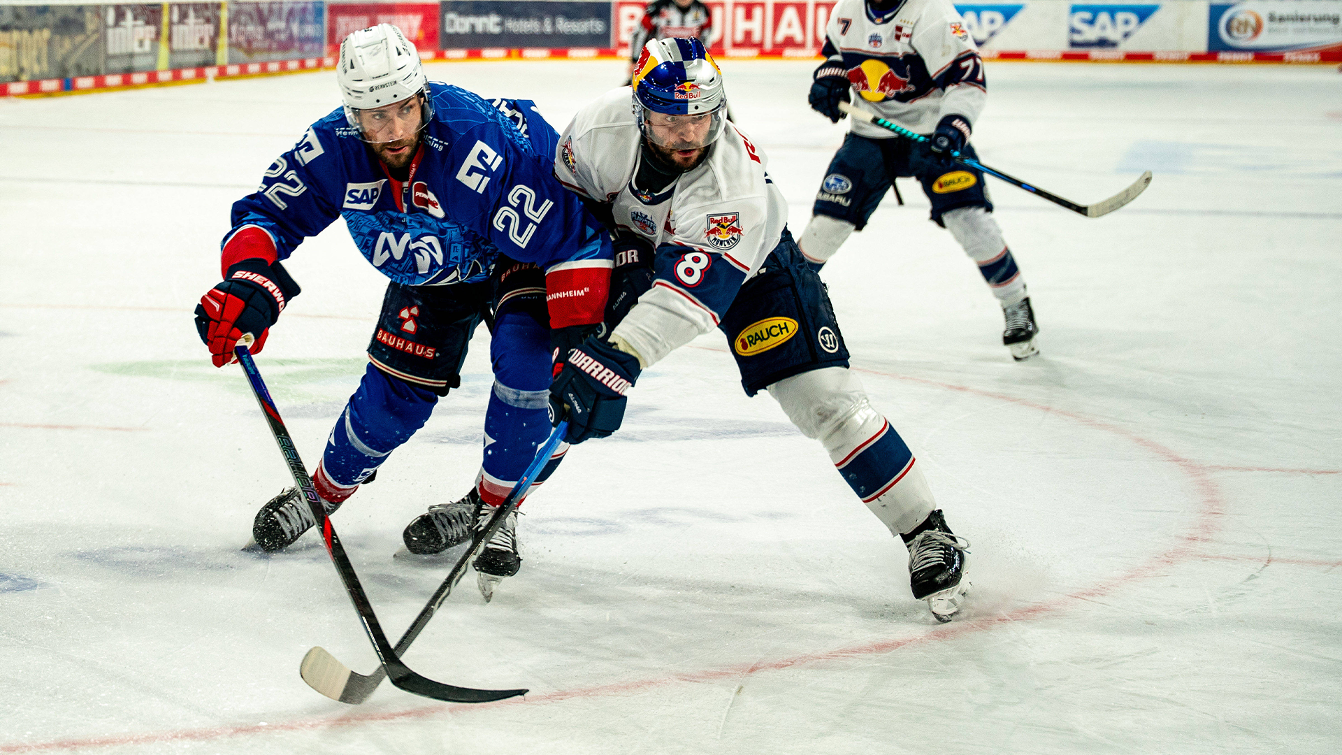 Adler Mannheim gg. EHC Red Bull München